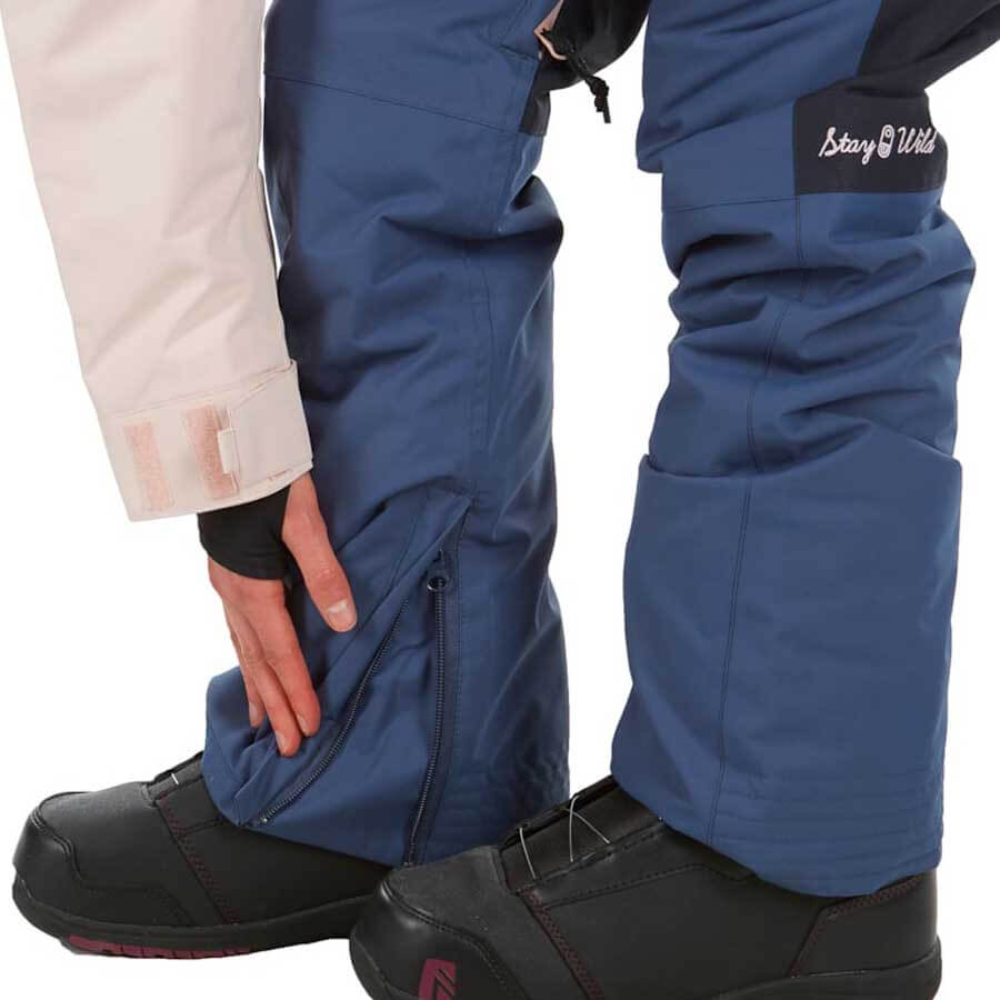Airblaster Insulated Freedom Women's Snowboard Suit