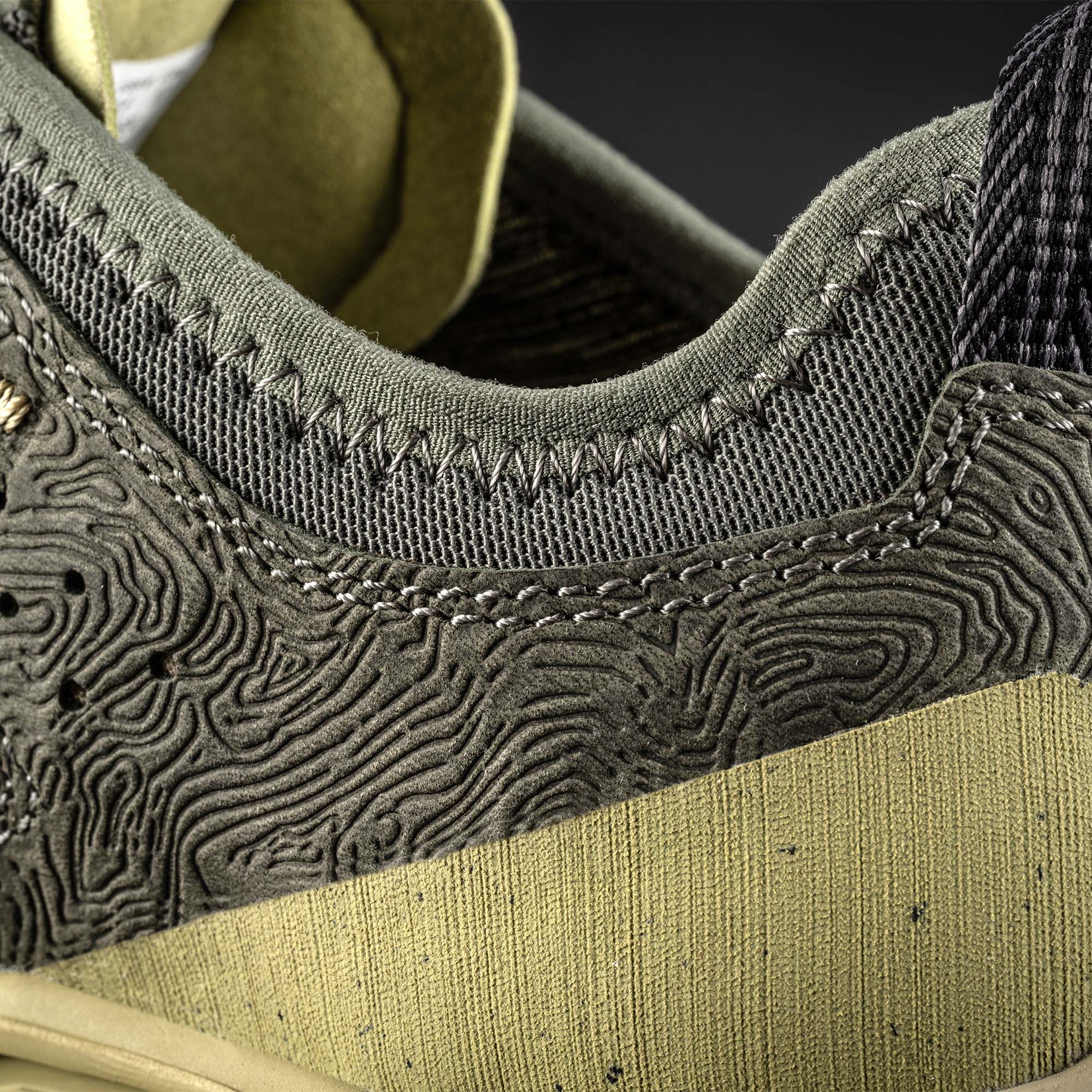 Aku Omnia V-Light Gore-Tex Men Walking Shoes