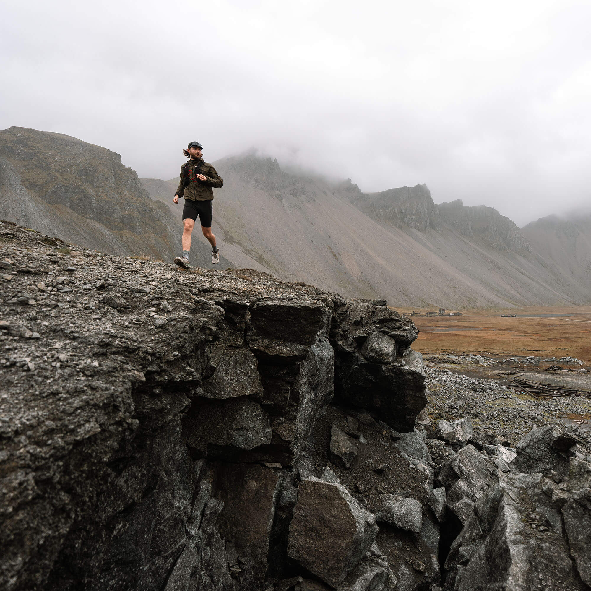 Altra Lone Peak 9+  Trail Running Shoes