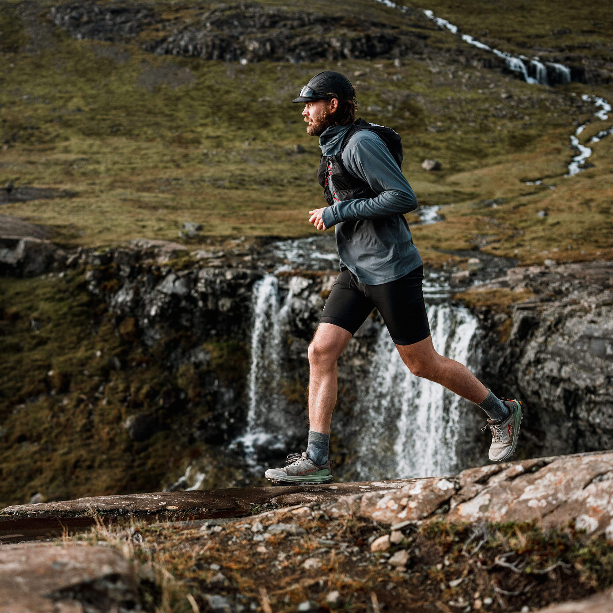 Altra Lone Peak 9+  Trail Running Shoes