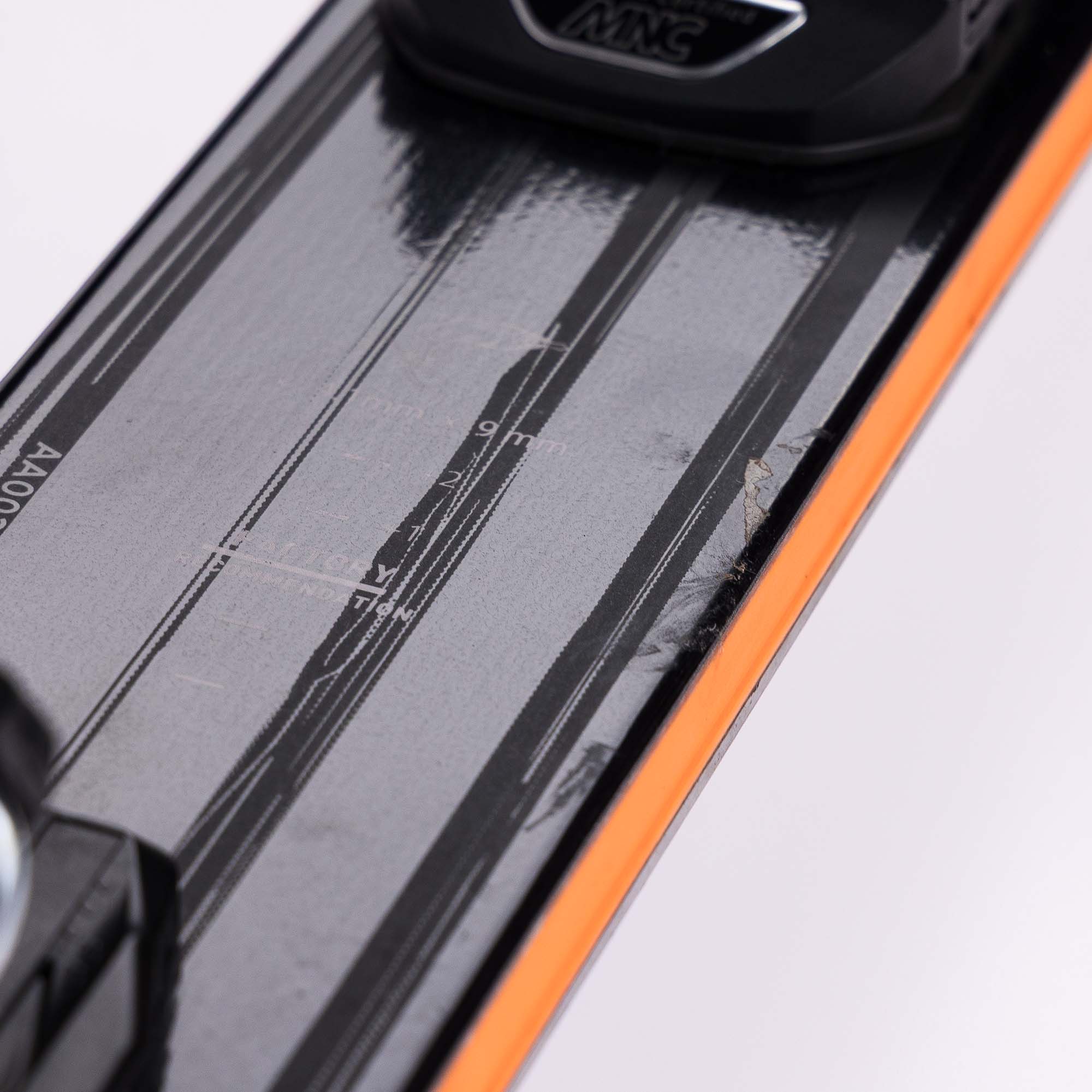 Ex Demo Atomic Maverick 86 C Skis With Atomic Warden Bindings