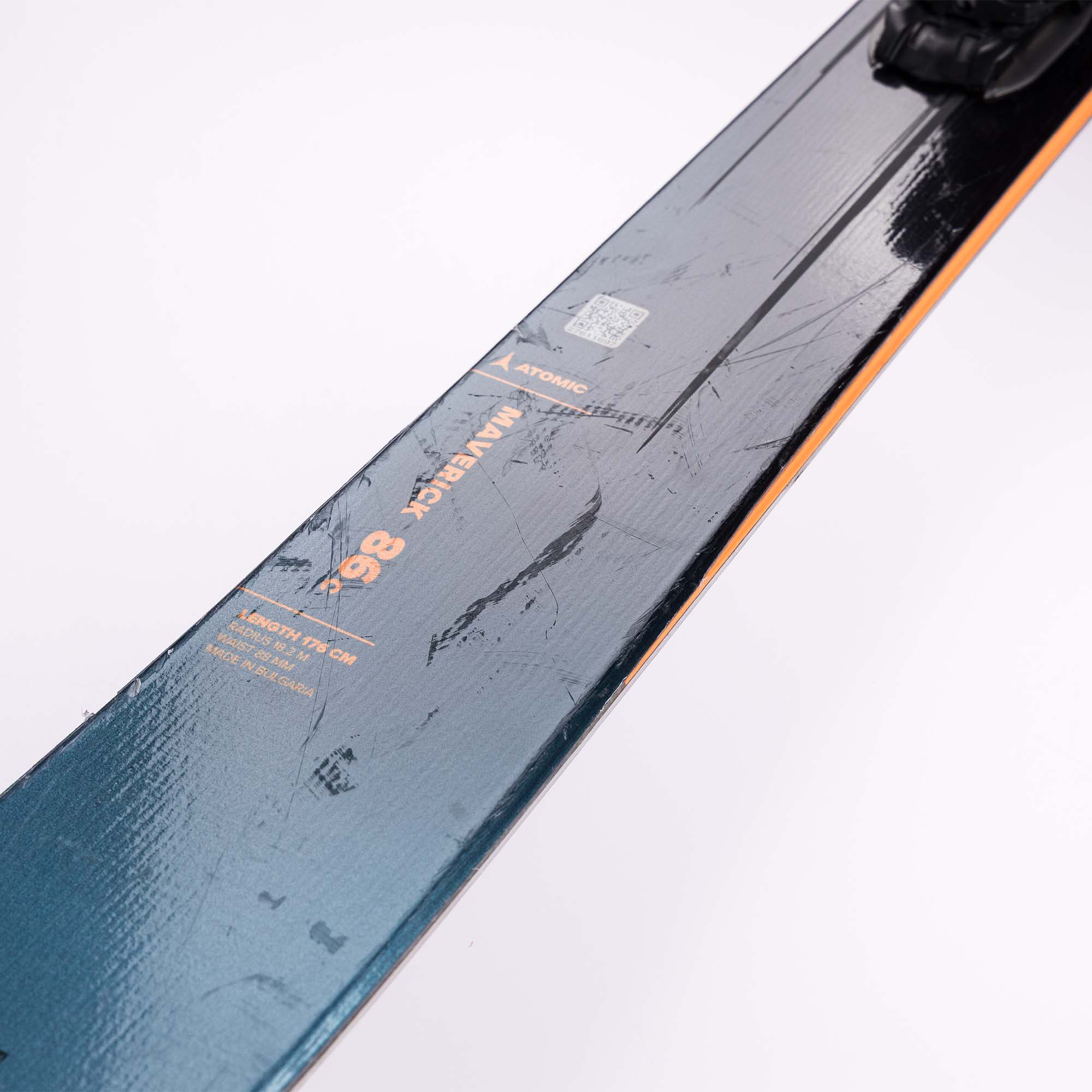 Ex Demo Atomic Maverick 86 C Skis With Atomic Warden Bindings