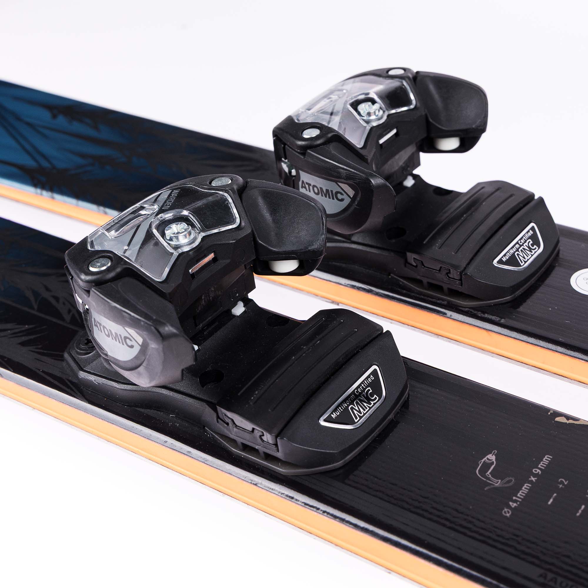 Ex Demo Atomic Maverick 86 C Skis With Atomic Warden Bindings