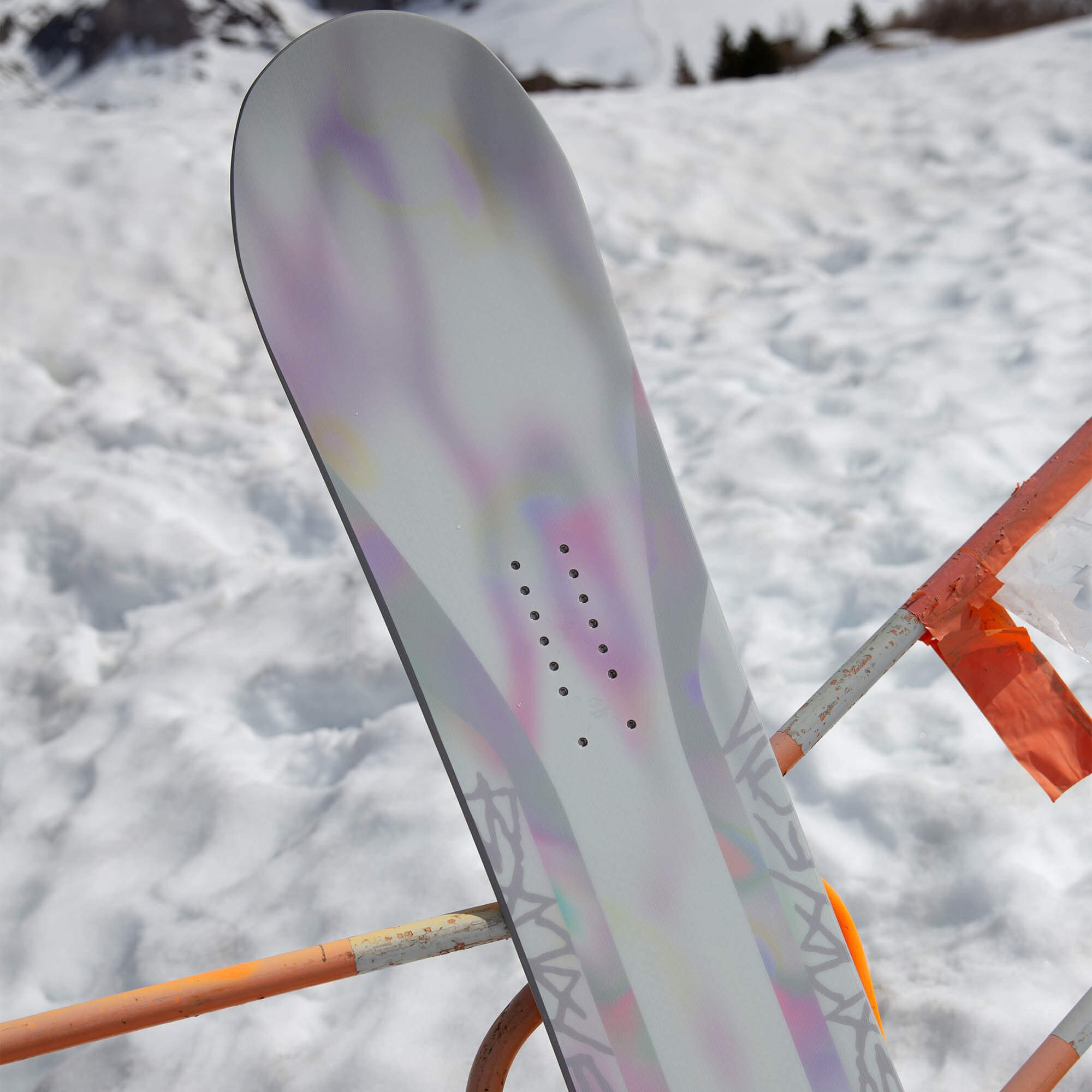Bataleon Push Up Women's All Mountain/Freestyle Snowboard