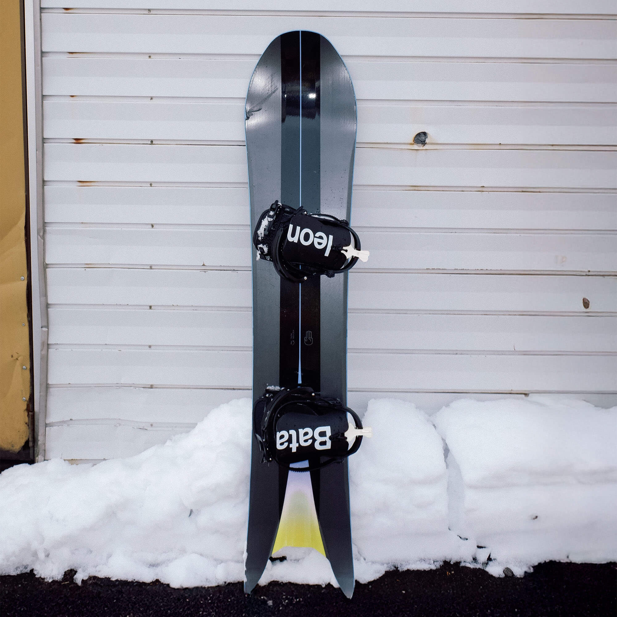 Bataleon The Surfer Powder/Freeride Snowboard