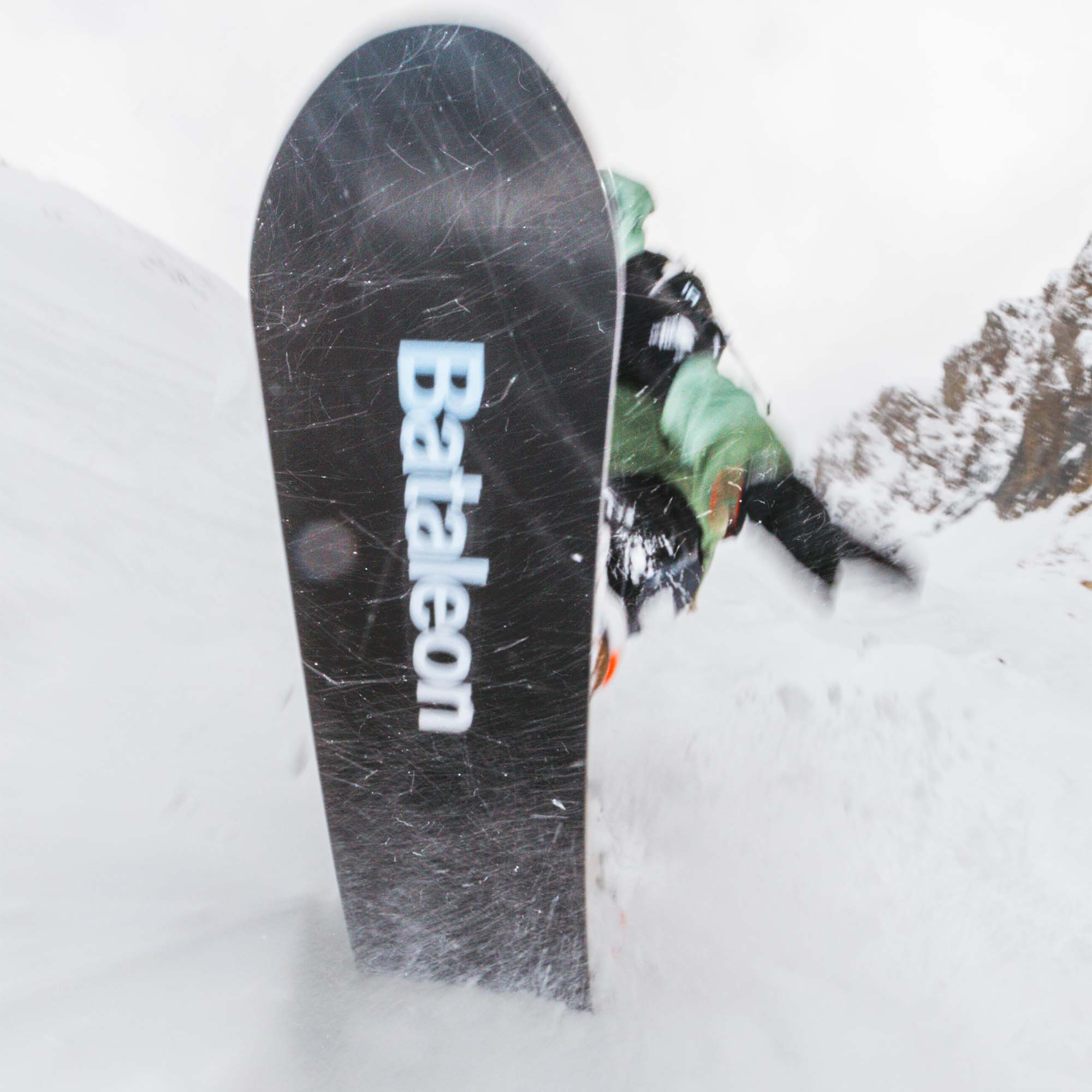 23-24 新品 BATALEON/バタレオンThunder Storm 148 Bataleon Thunderstorm Snowboards 2025 | Absolute-Snow