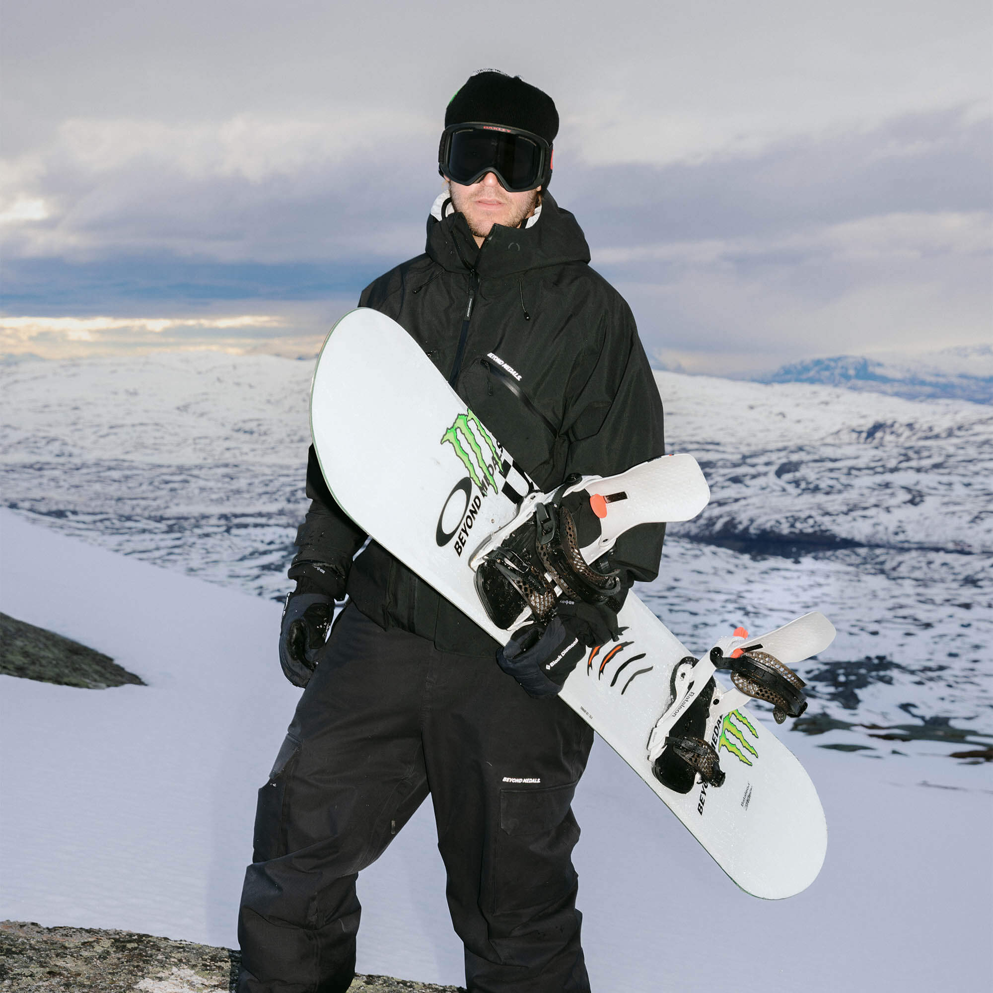 Bataleon Tornado Beyond Medals All Mountain Snowboard