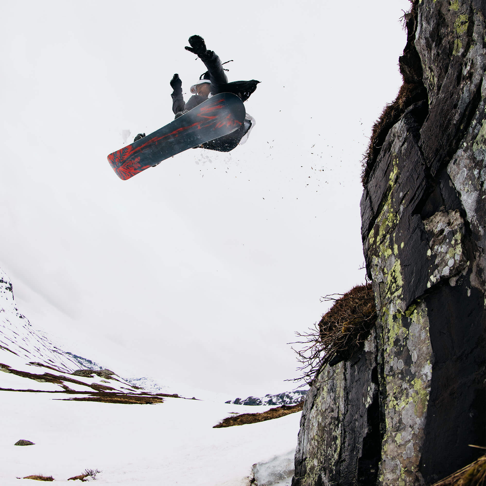 Burton Blossom Camber All Mountain/Freestyle Snowboard