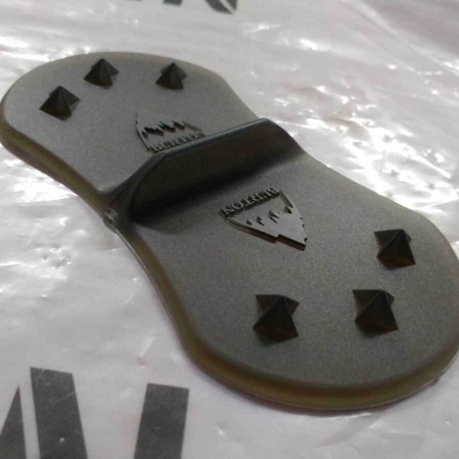 Burton Medium Spike Mat Snowboard Stomp Pad