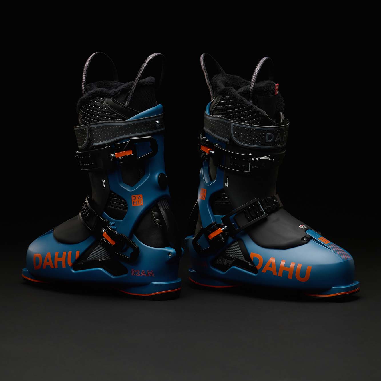 DAHU 02AM Ski Boots