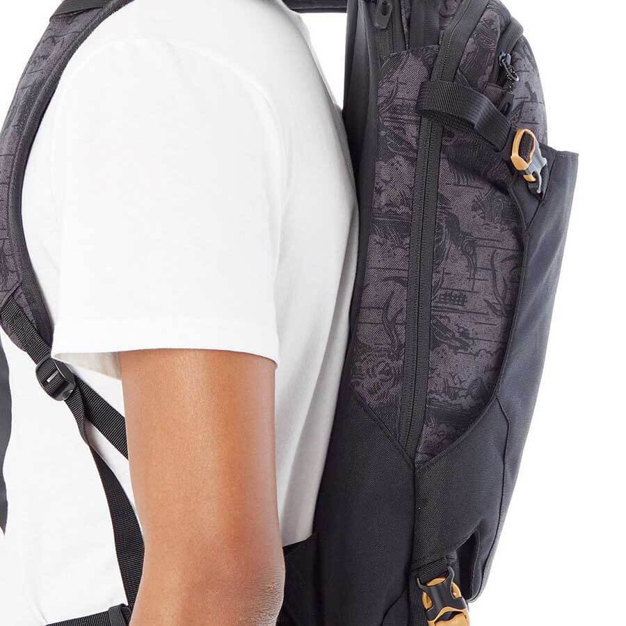 Dakine Heli 12 Backpacks | Absolute-Snow