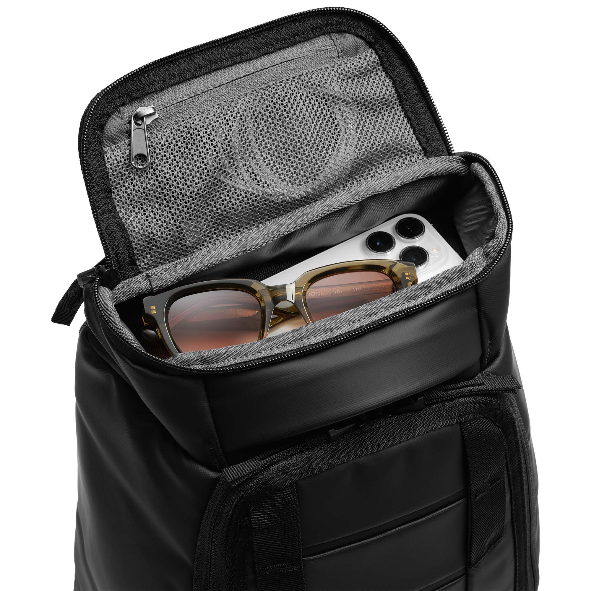 Db Hugger 20L Day Pack/Backpack