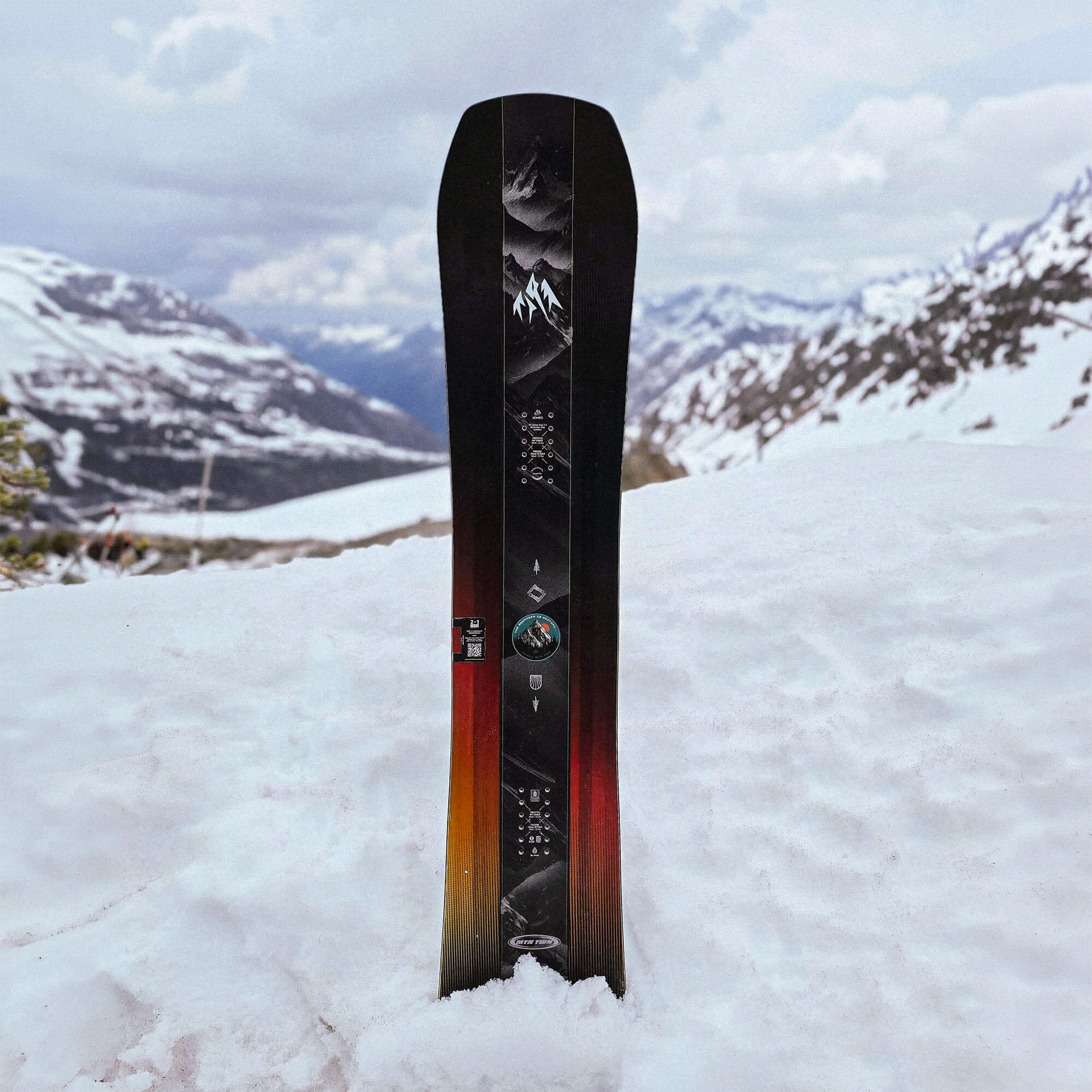 Jones Mountain Twin All Mountain/Freestyle Snowboard