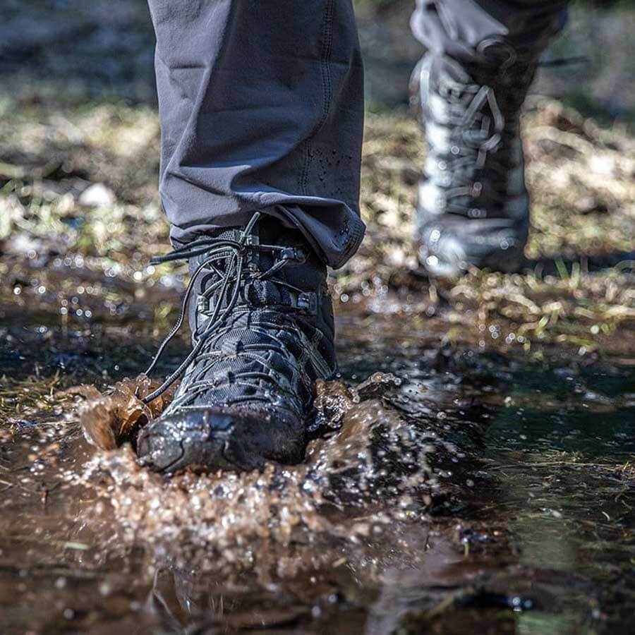 La Sportiva Ultra Raptor II Mid Wide Gore-Tex Hiking Boots