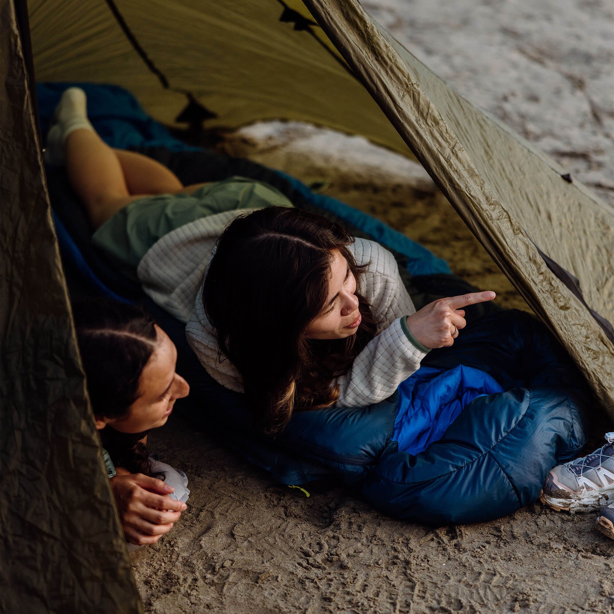 Rab Women's Ascent -6C/20F Regular Lightweight Down Sleeping Bag