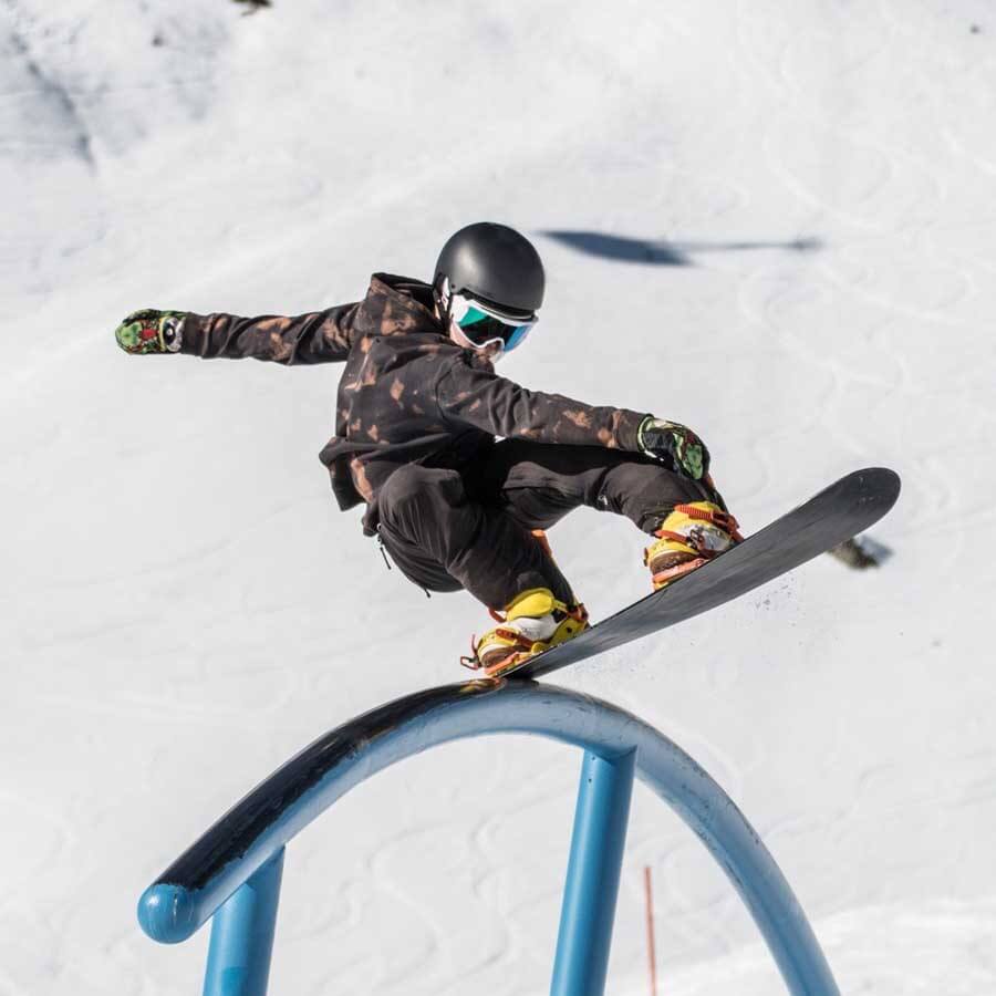 Sandbox Icon Snow Ski/Snowboard Helmet