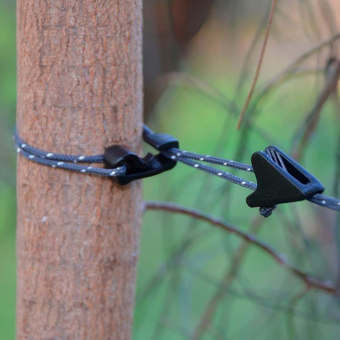 Sea to Summit Portable No-Peg Clothesline