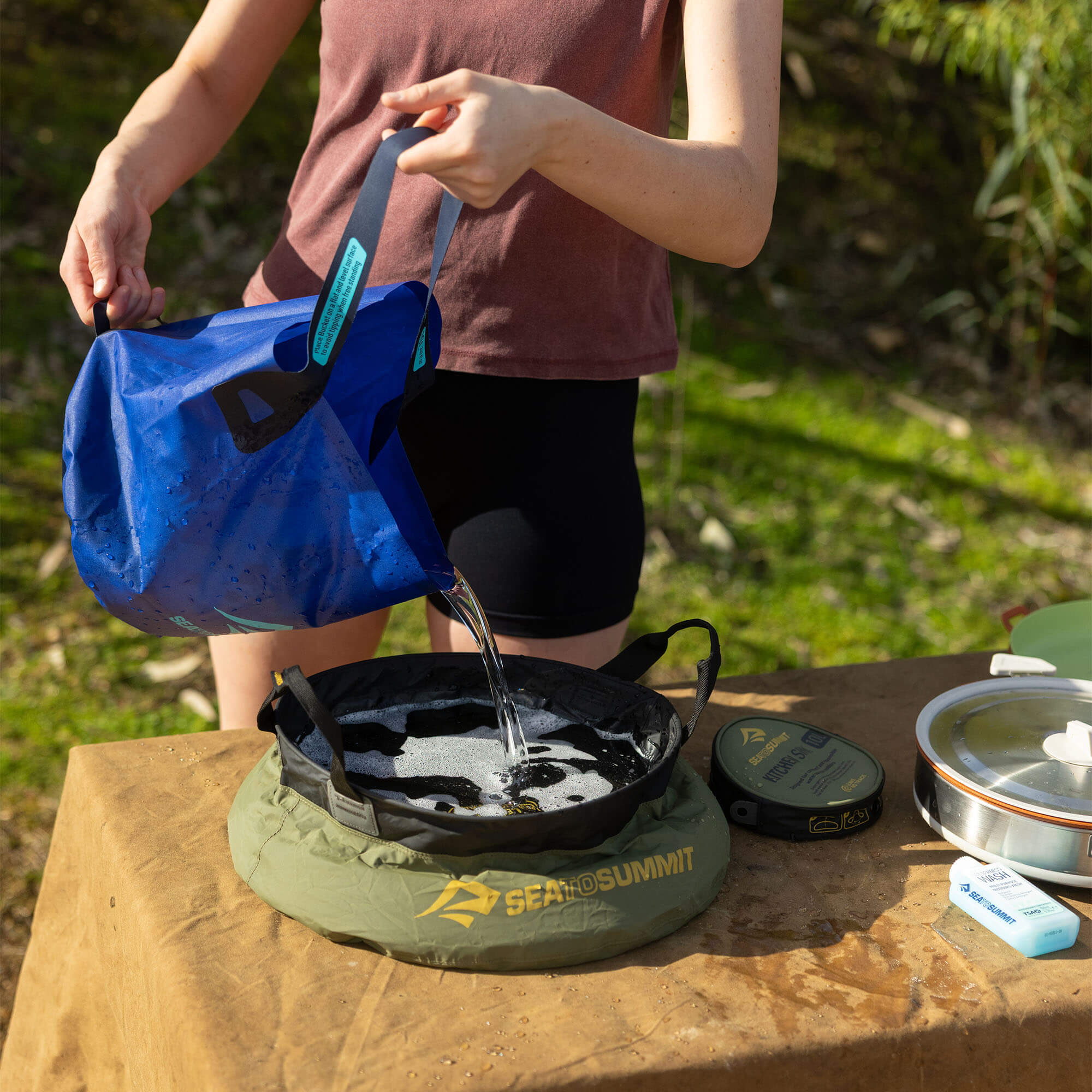 Sea to Summit Kitchen Sink 10L Collapsible Washing Up Basin