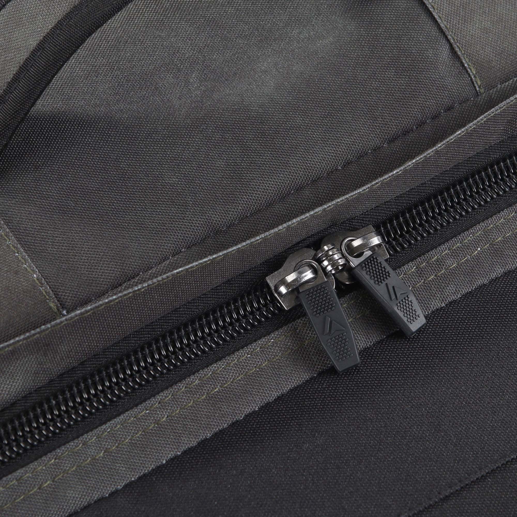 Surfanic Maxim 3.0 100 Roller Bag