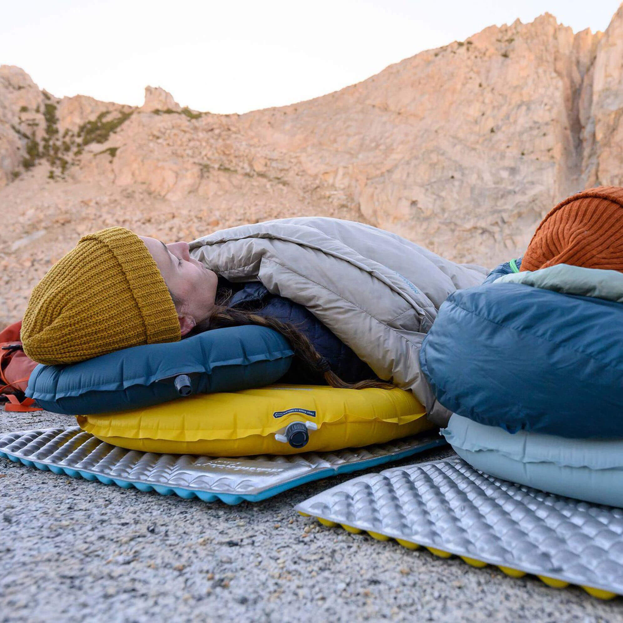 ThermaRest NeoAir XLite NXT Regular Wide Ultralight Camping Mat