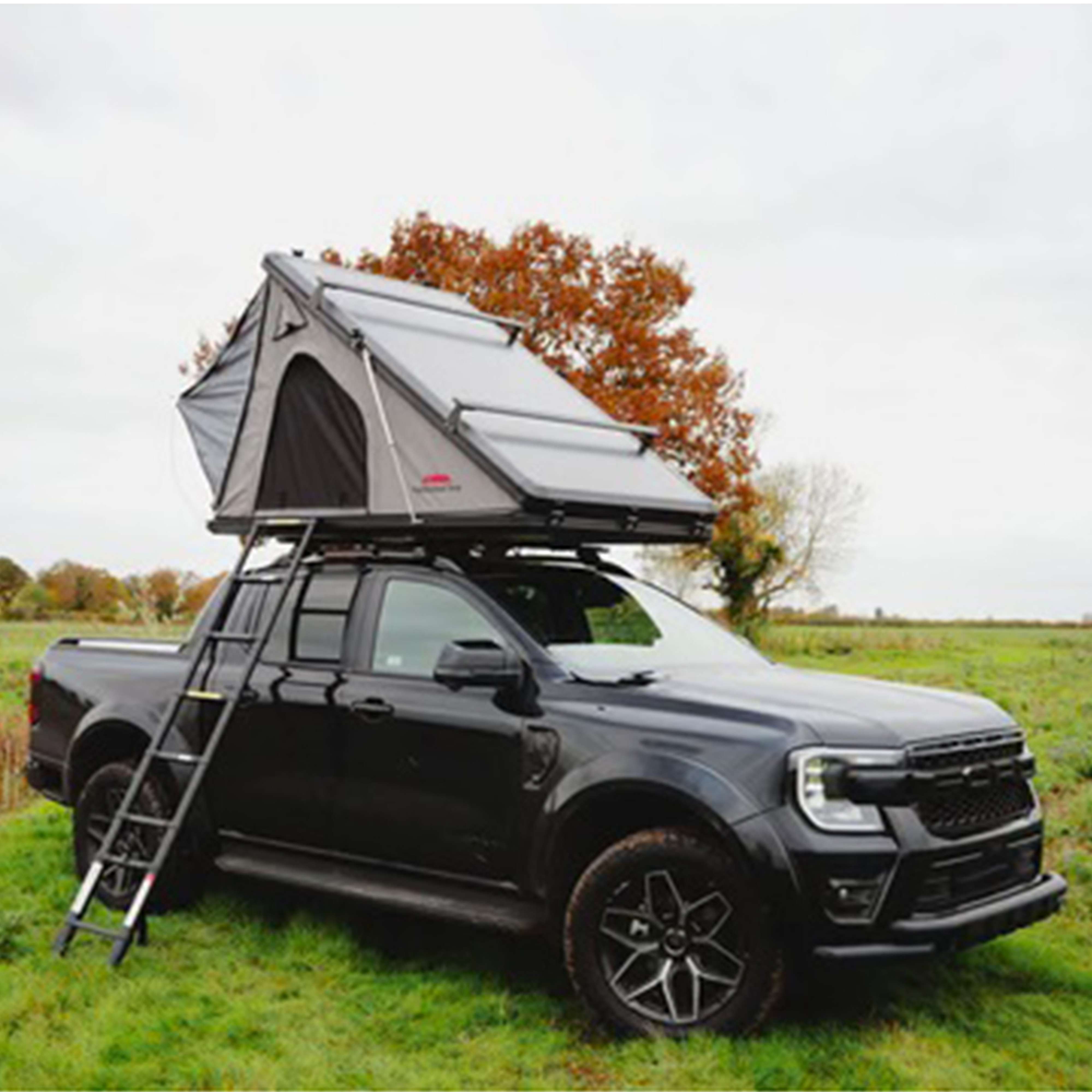 Ventura Aluminium Clamshell Roof Top Tent