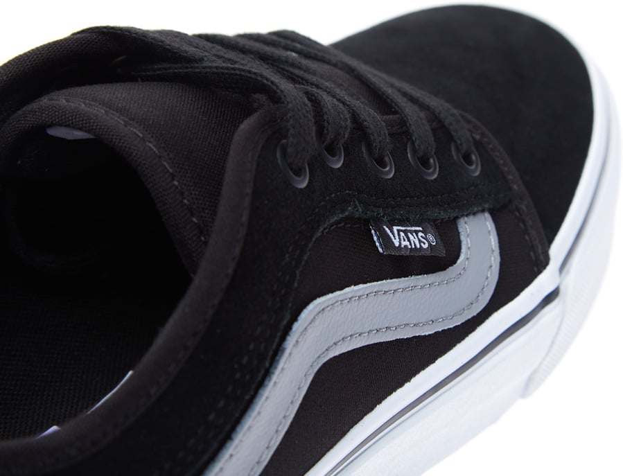 Vans Chukka Low Skate Shoes/Trainers