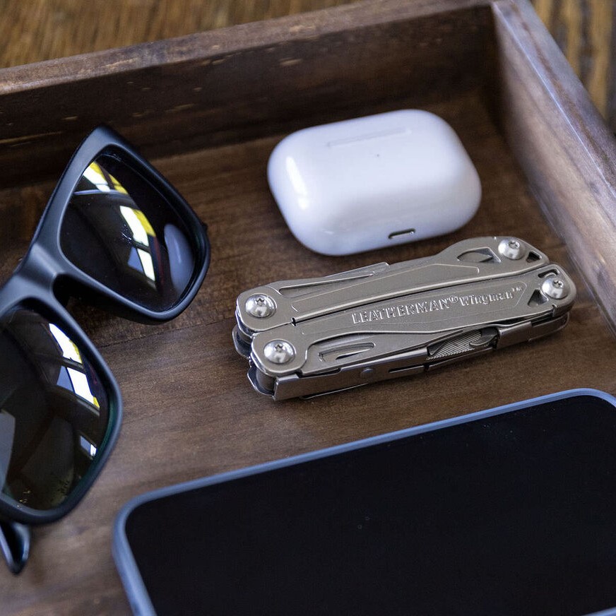 Leatherman Wingman Pocket Multitool & Sheath
