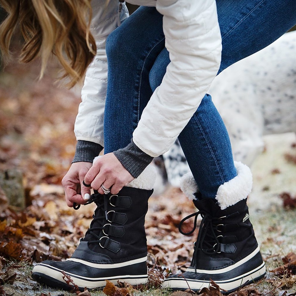 Amazon.com | Sorel Women's Winter Boots, Black Black Stone