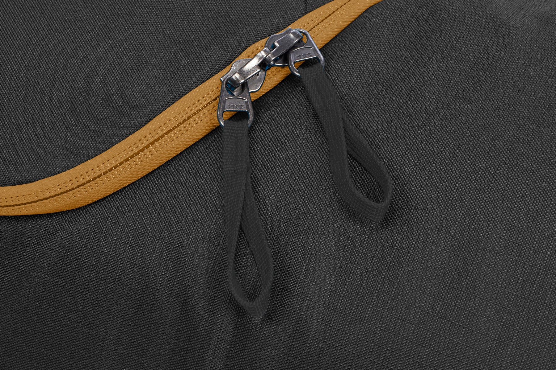 Thule RoundTrip Ski Roller Double Ski Bag Wheeled