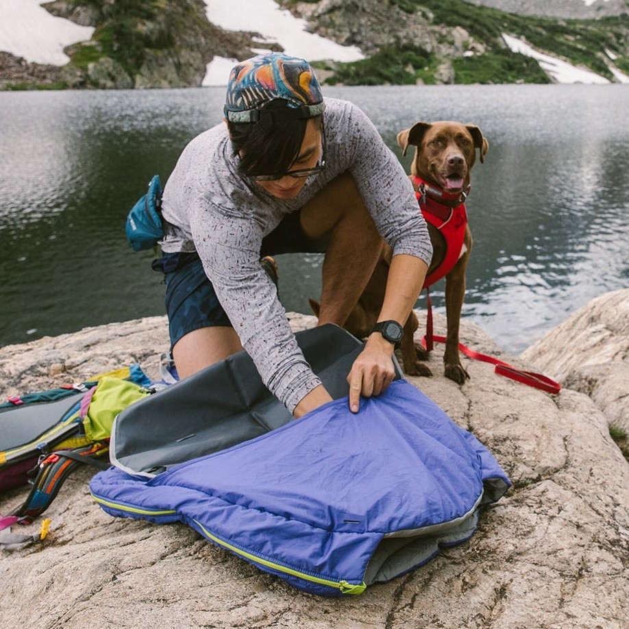 Ruffwear Highlands Sleeping Bag Pet/Dog Insulated Bed