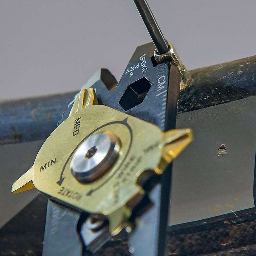 True Utility Fixr Carabiner Multi-Tool Pocket Keychain Tool + Pouch