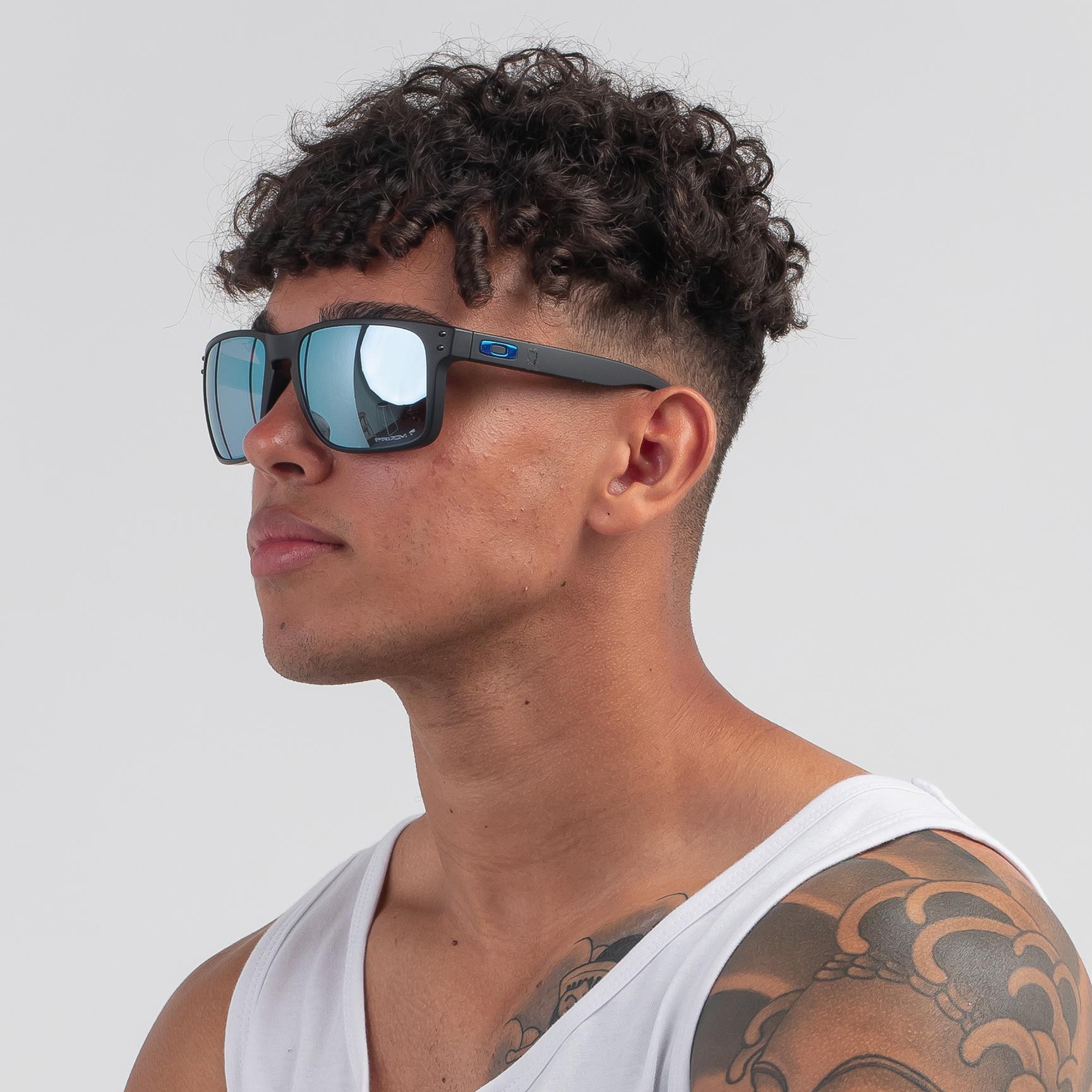 Oakley Holbrook XL Eyewear | Absolute-Snow