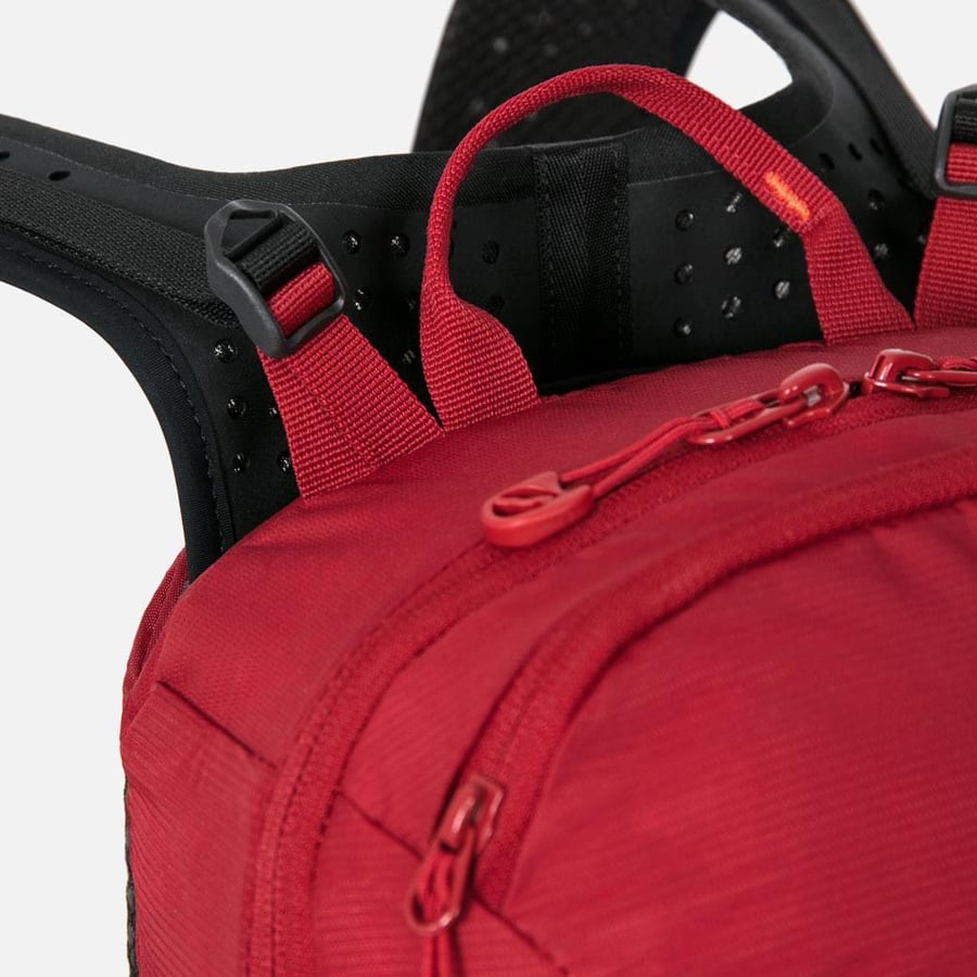 Lowe Alpine Aeon 18 Hiking Backpack