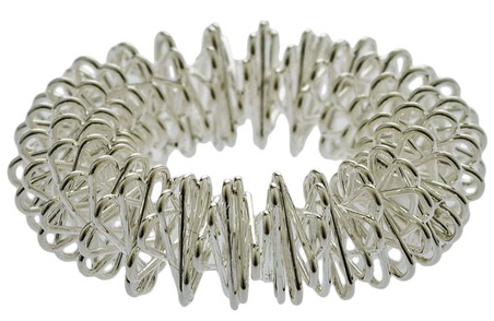 Crimp Oil Acupuncture Ring Post Climb Finger Massager