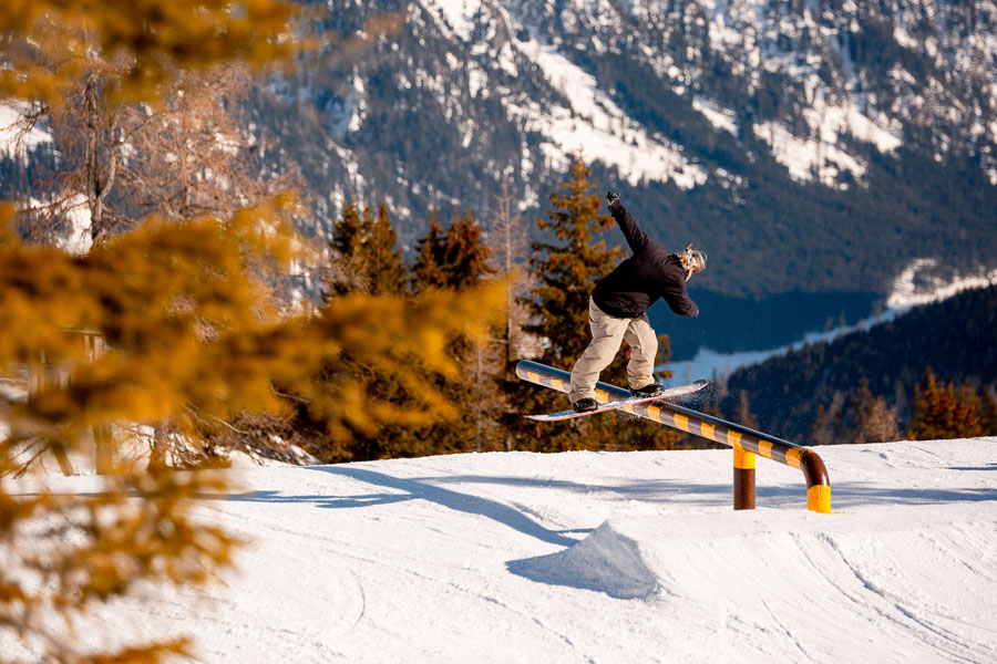 Bataleon Boss Hybrid 3BT Camber Snowboard