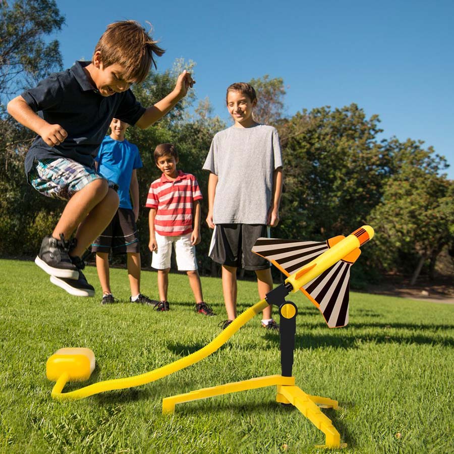 Stomp Rocket Stunt Planes Garden  Toy