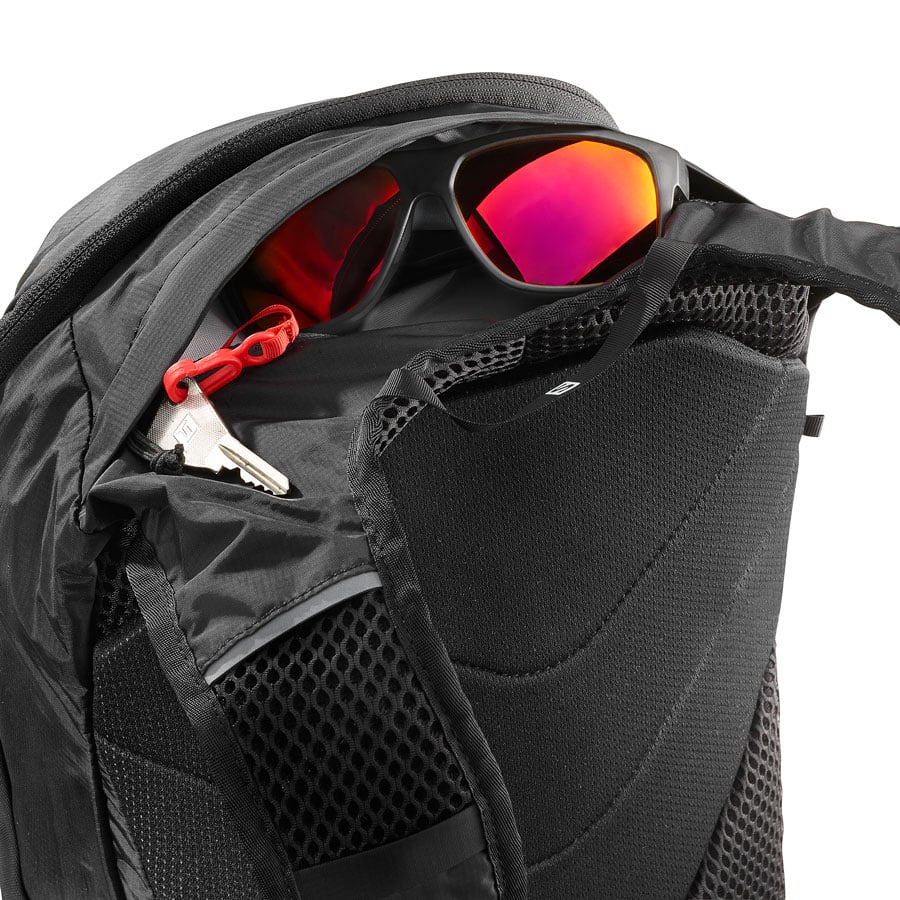 Salomon Trailblazer 20 Backpacks | Absolute-Snow