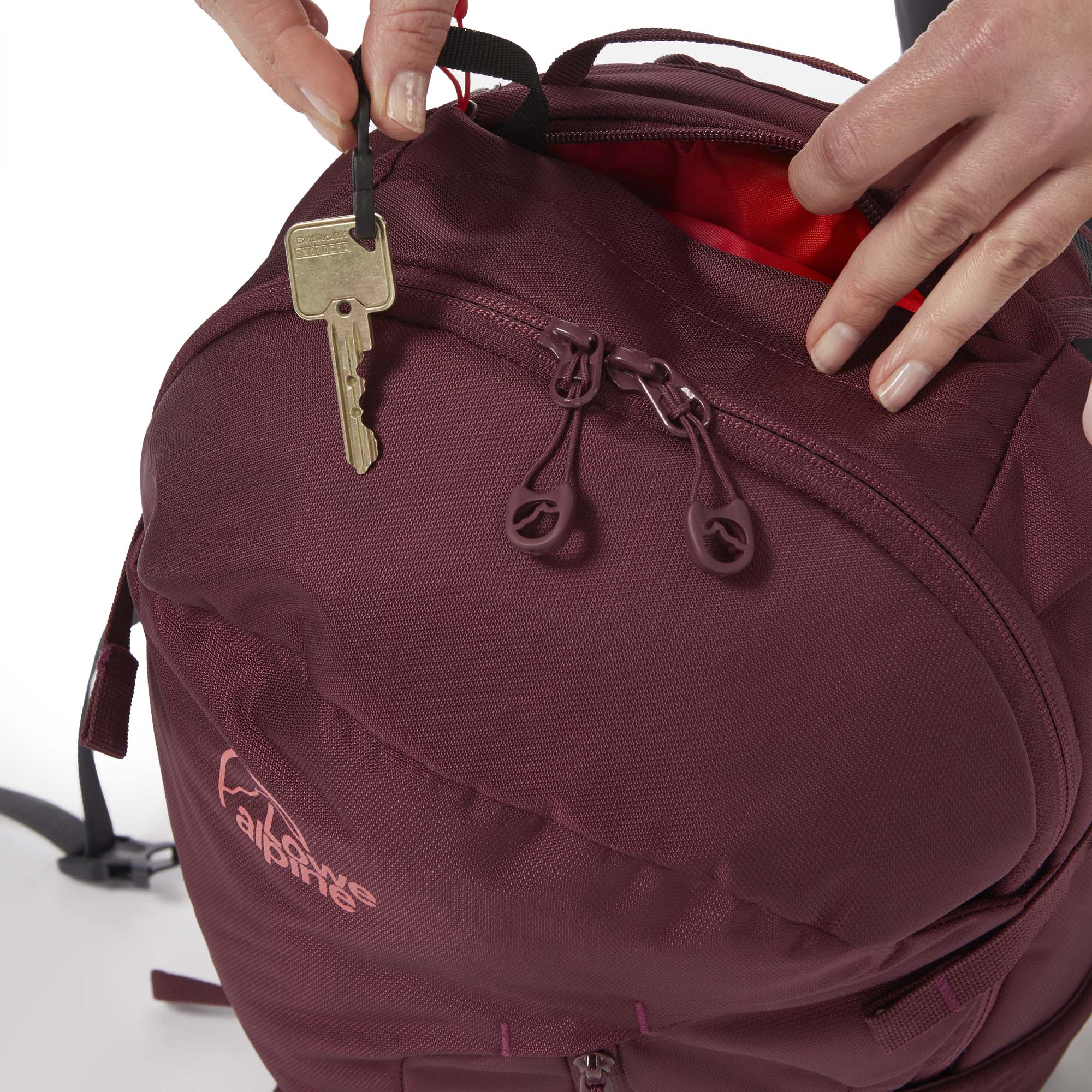 Lowe Alpine Edge 18 Backpack/Day Pack