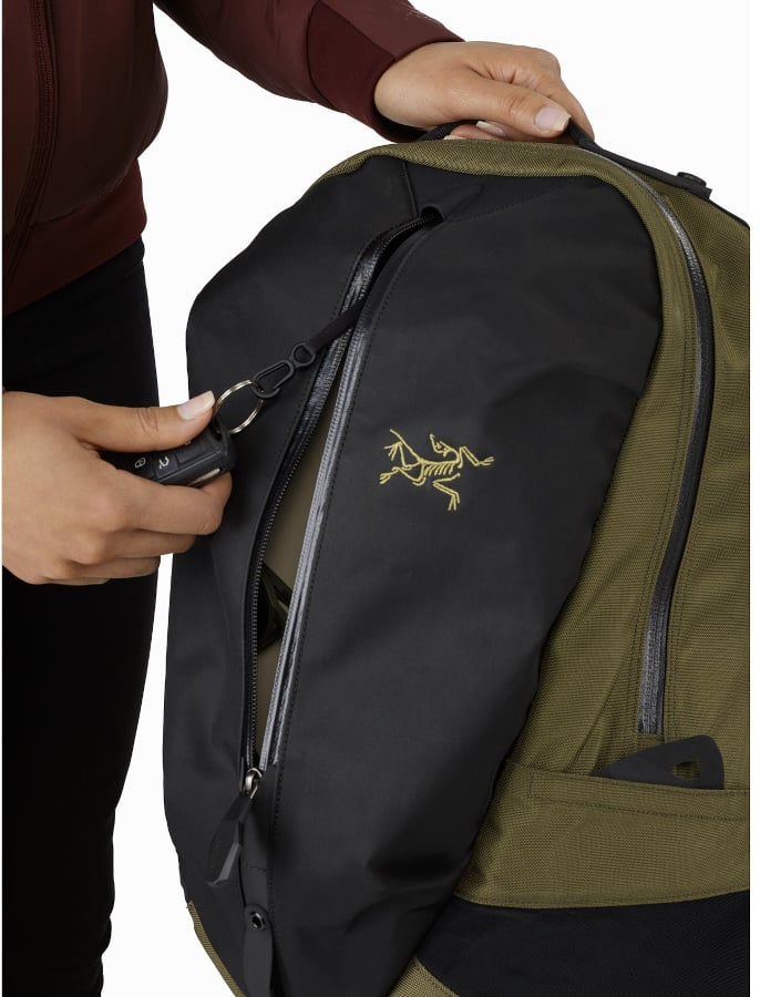 Arcteryx Arro 16 Daypack Backpacks | Absolute-Snow