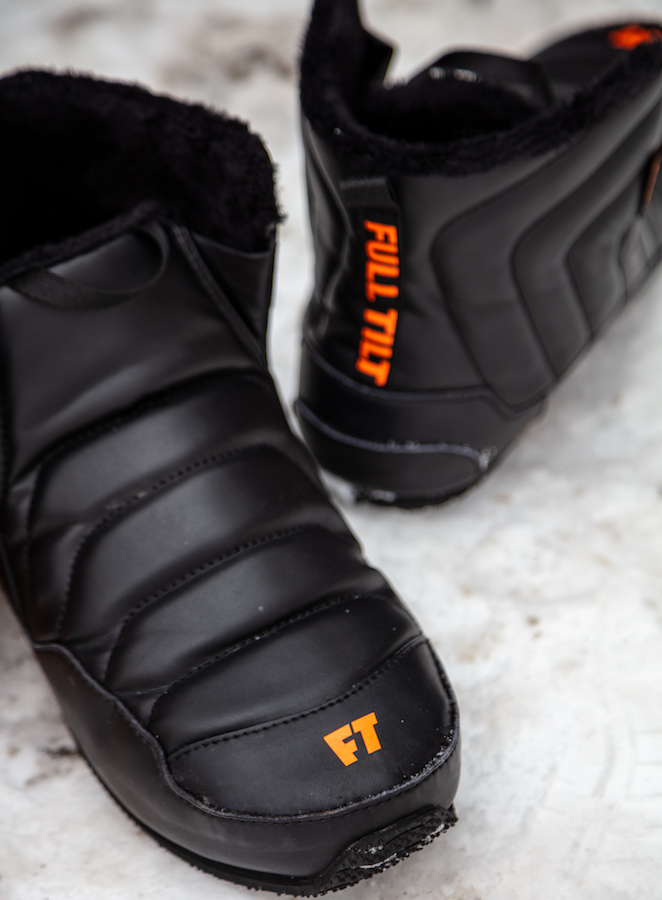 Full Tilt Apres Bootie Claim Insulated Winter Slippers
