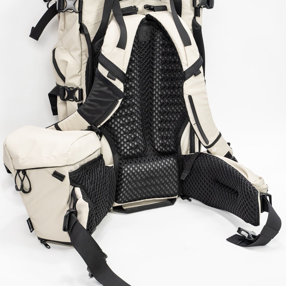 WANDRD ROUTE Pack Backpack Camera Accessory Chest Bag