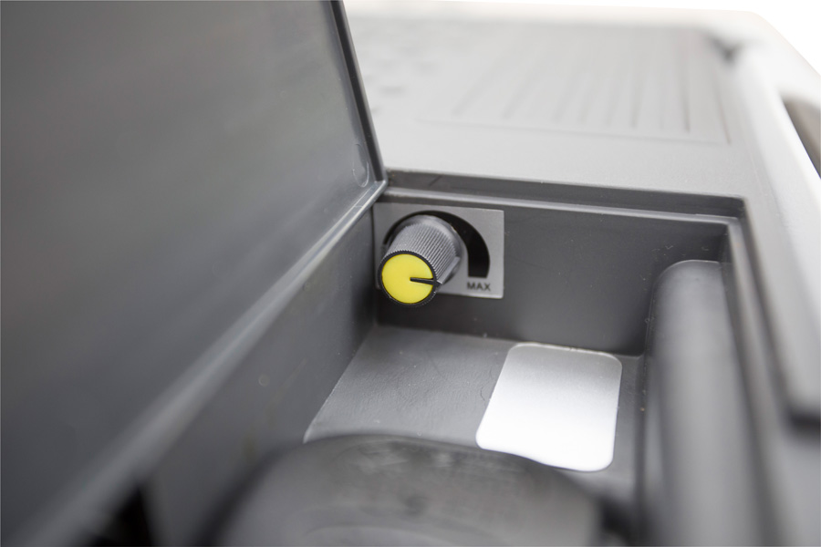 Vango E-Pinnacle Wheeled Electric Coolbox