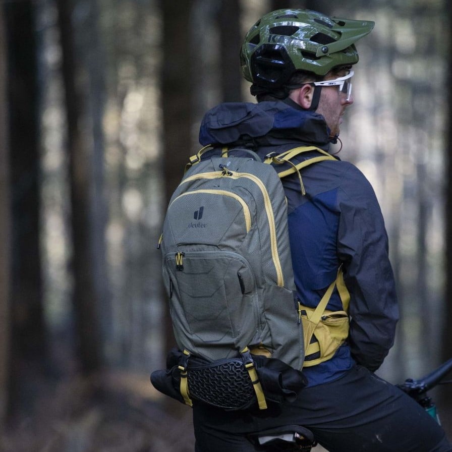 Deuter Attack 16 Cycling Back Protector Backpack