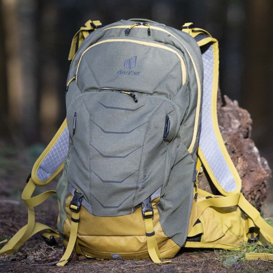 Deuter Attack 16 Cycling Back Protector Backpack