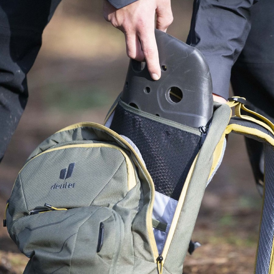 Deuter Attack 16 Cycling Back Protector Backpack