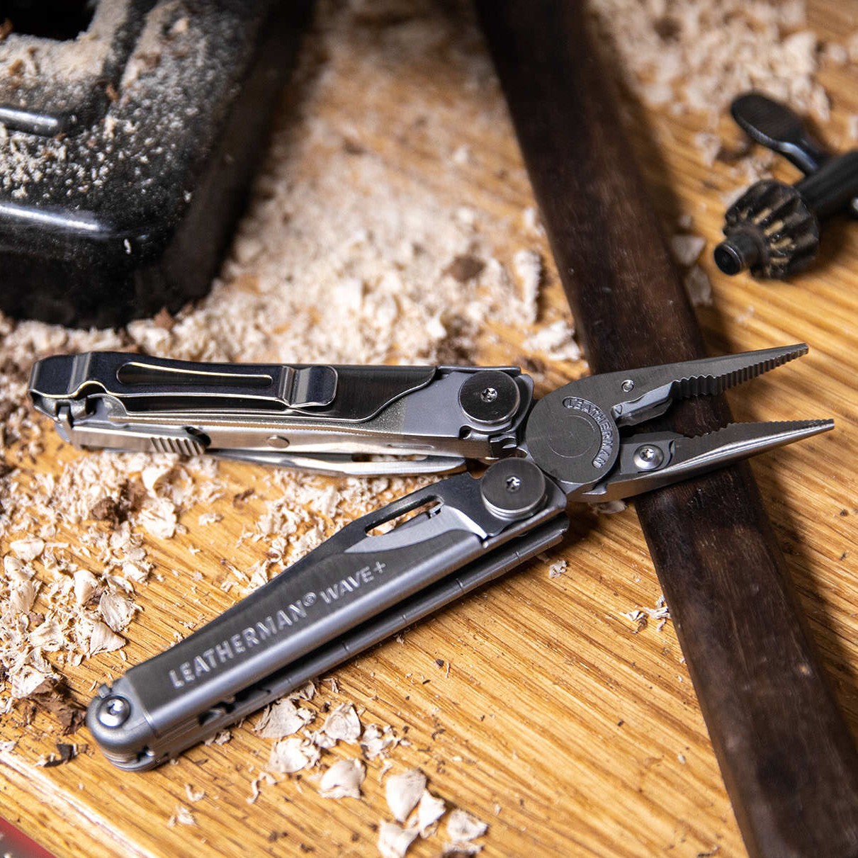Leatherman Wave Plus Pocket Multi Tool + Sheath
