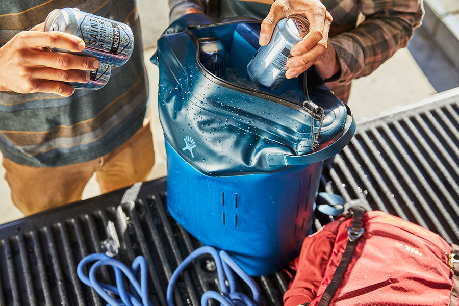 Hydro Flask Day Escape Soft Cooler Pack Insulated Backpack