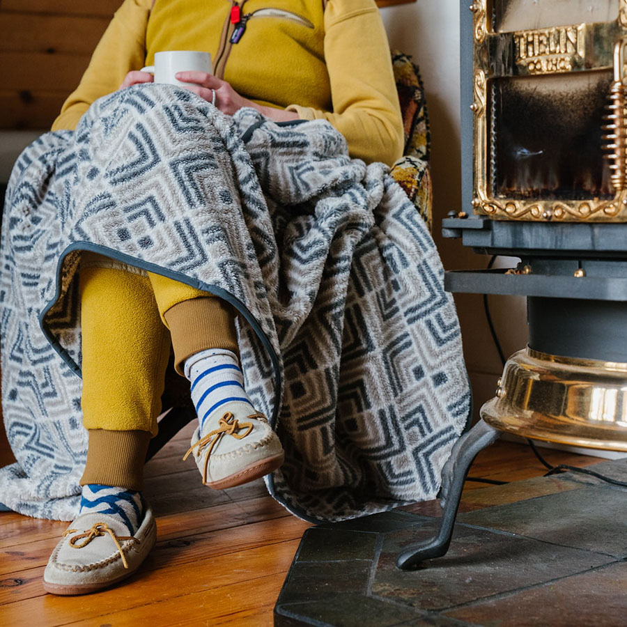 Rumpl Sherpa Fleece Blanket Indoor Throw