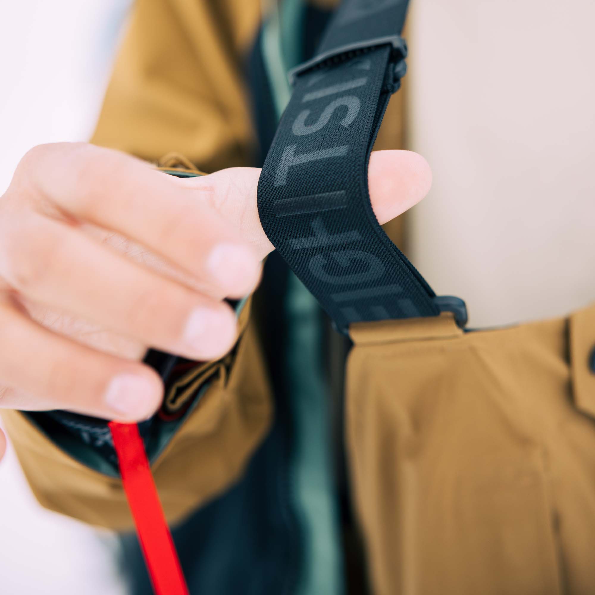 686 Stretch Dispatch Gore-Tex Snowboard/Ski Bib Pants