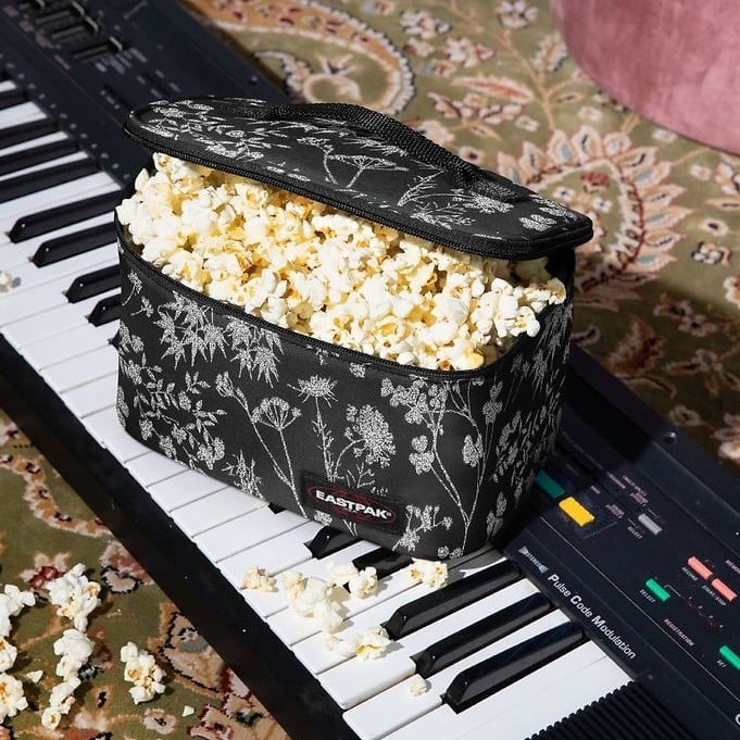 Eastpak Oval Lunch Picnic Cooler